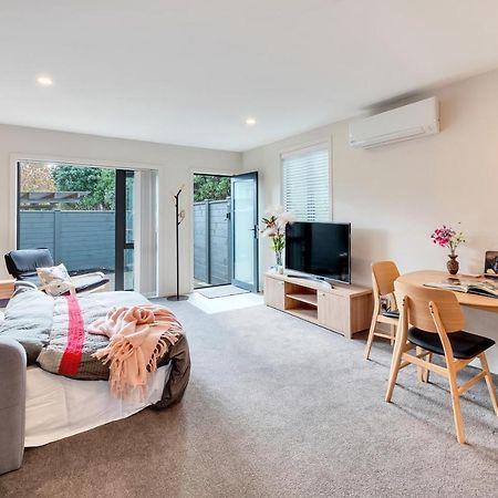 Greenwich Townhouse With Parking And Air-Con Auckland Luaran gambar
