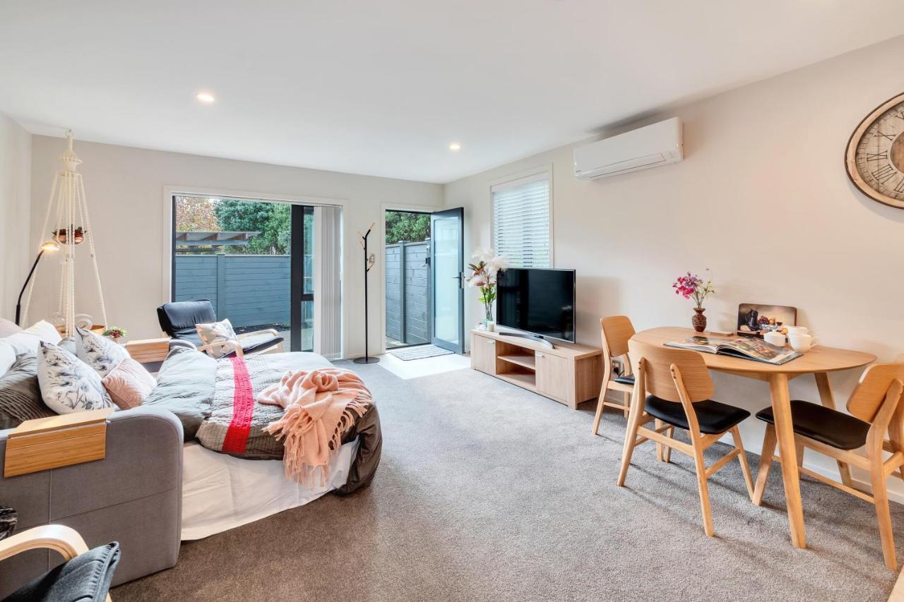 Greenwich Townhouse With Parking And Air-Con Auckland Luaran gambar