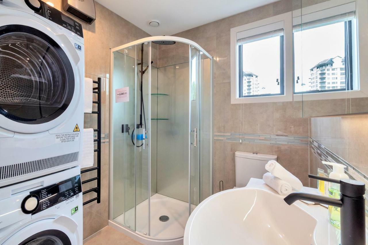 Greenwich Townhouse With Parking And Air-Con Auckland Luaran gambar